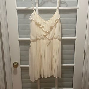 NEW!! Adorable off-white summer dress by BCBG, size large